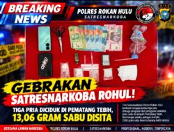 Gebrakan Satresnarkoba Rohul! Tiga Pria Diciduk di Pematang Tebih, 13,06 Gram Sabu Disita